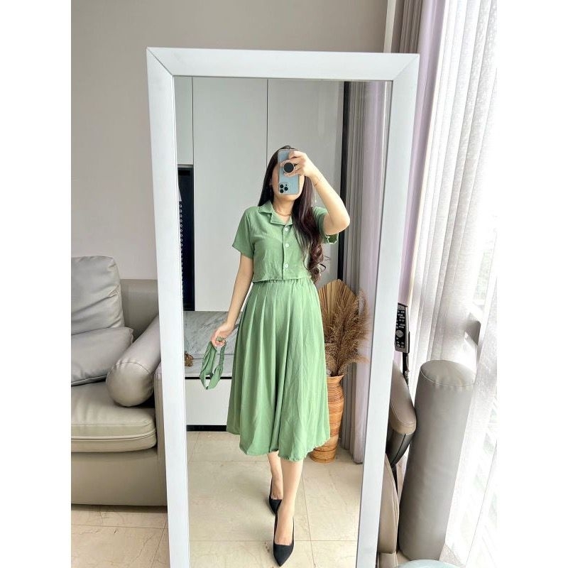 Kimmy Set Kemeja Crop dan Rok free Bando