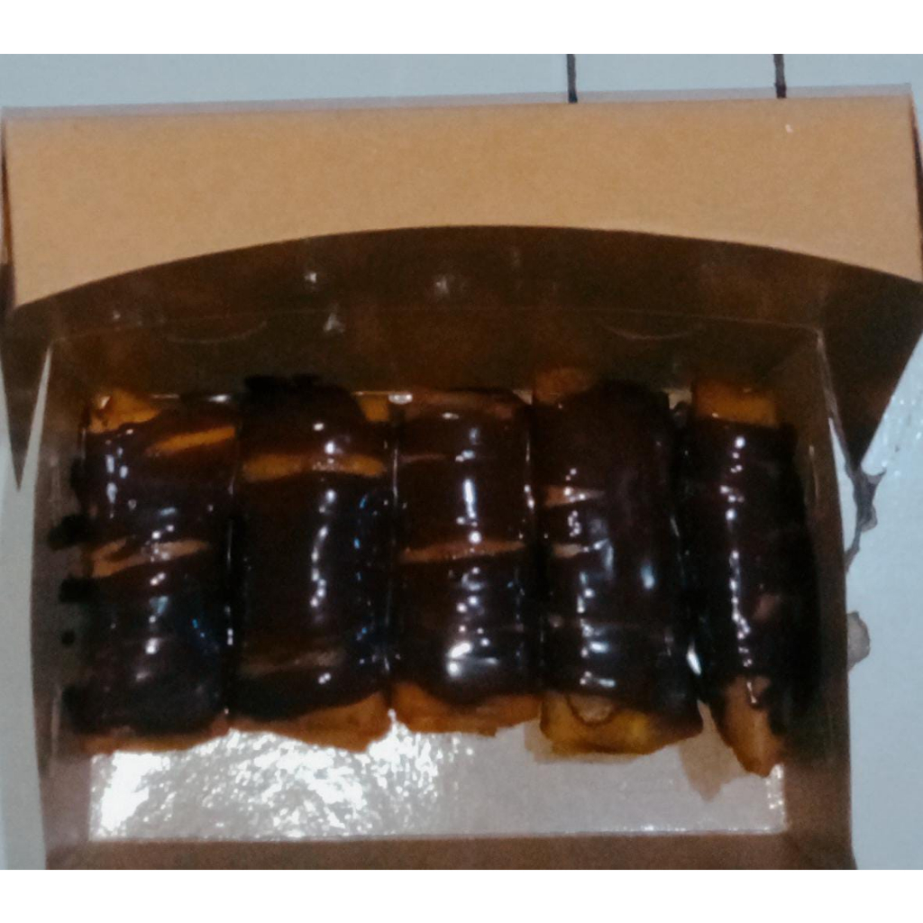 

Piscok lumer coklat nya meleleh dimulut