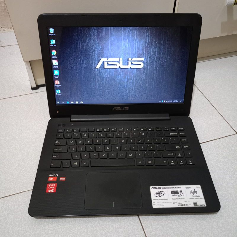 Laptop Merek Asus X454YA, Window 10  AMD A8-7410 Ram 4GbHDD 500Gb