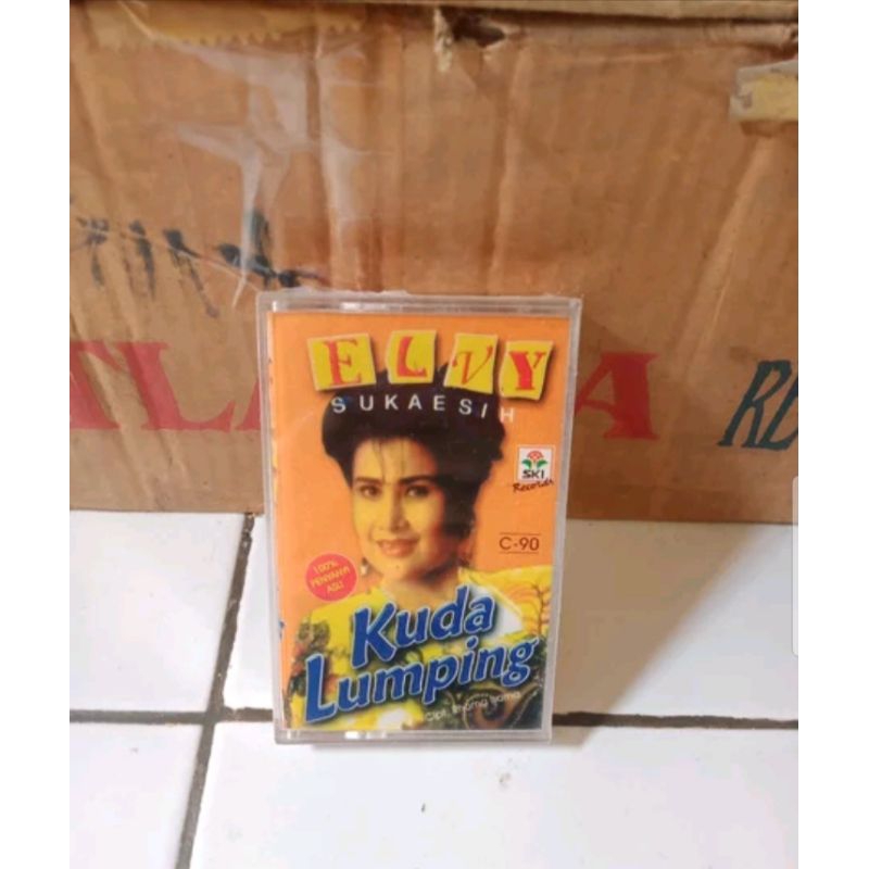 Kaset Elvy Sukaesih kuda lumping