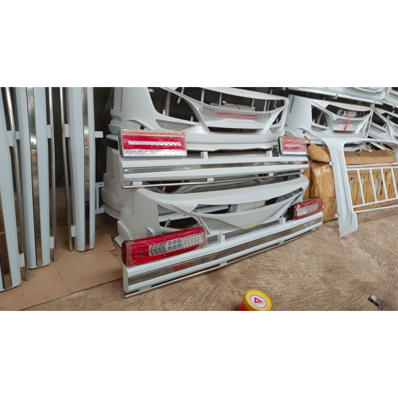 STOPLAMP TERBARU TRUK LAMPU VOLVO /  LED 47cm