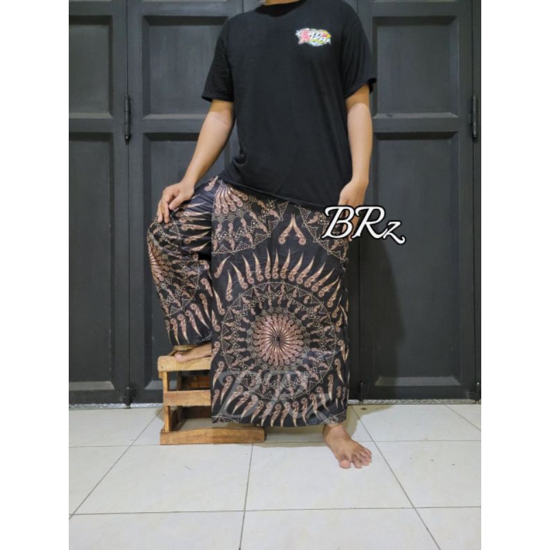 sarung celana batik pria motif tiga roda // sarung celana pria