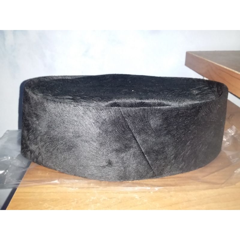 Peci teratai bunga serat khas banten