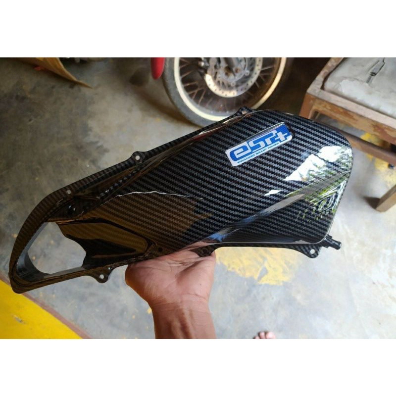 pRM TUTUP FILTER PCX 160 CARBON GLOSY Tutup filter pcx 160 carbon original filter vario 160 carbon