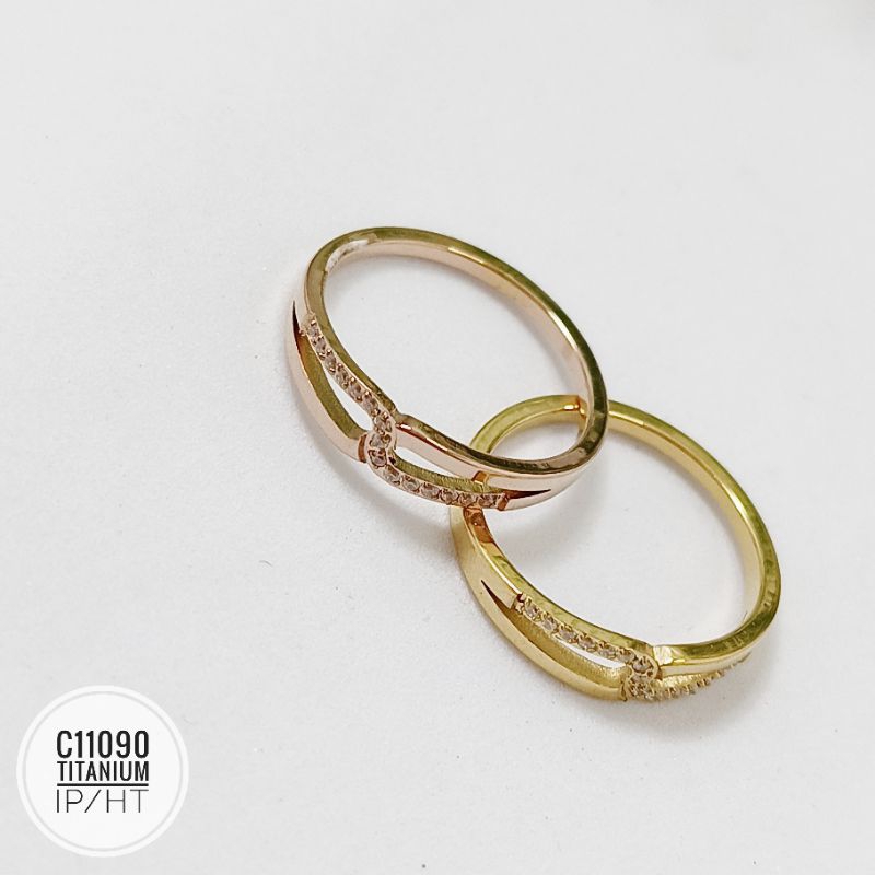 Cincin Titanium motif simple C11090