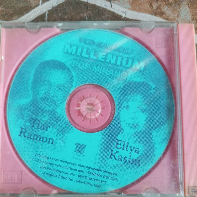 KASET VCD JADUL POP MINANG (TIAR RAMON / ELLYA KASIM )