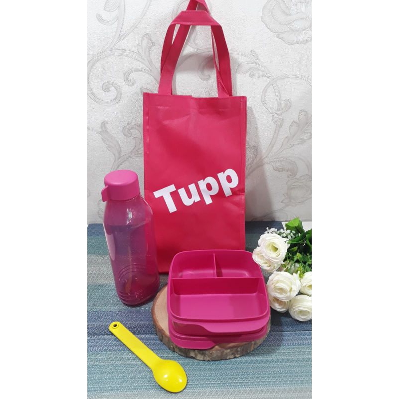paket bekal makan plus tas 150k by tupperware