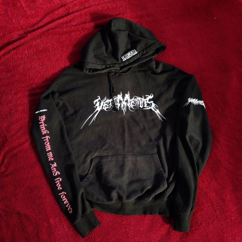 VETEMENTS HOODIE TOTAL FUCKING DARKNES