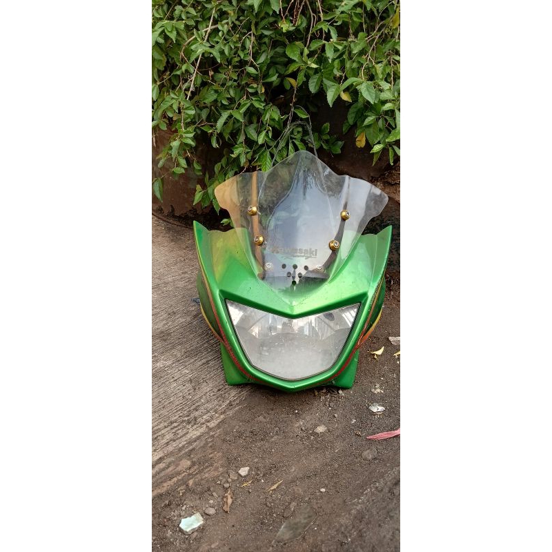 batok barong lampu depan ninja r original Cover batok lampu depan ninja r