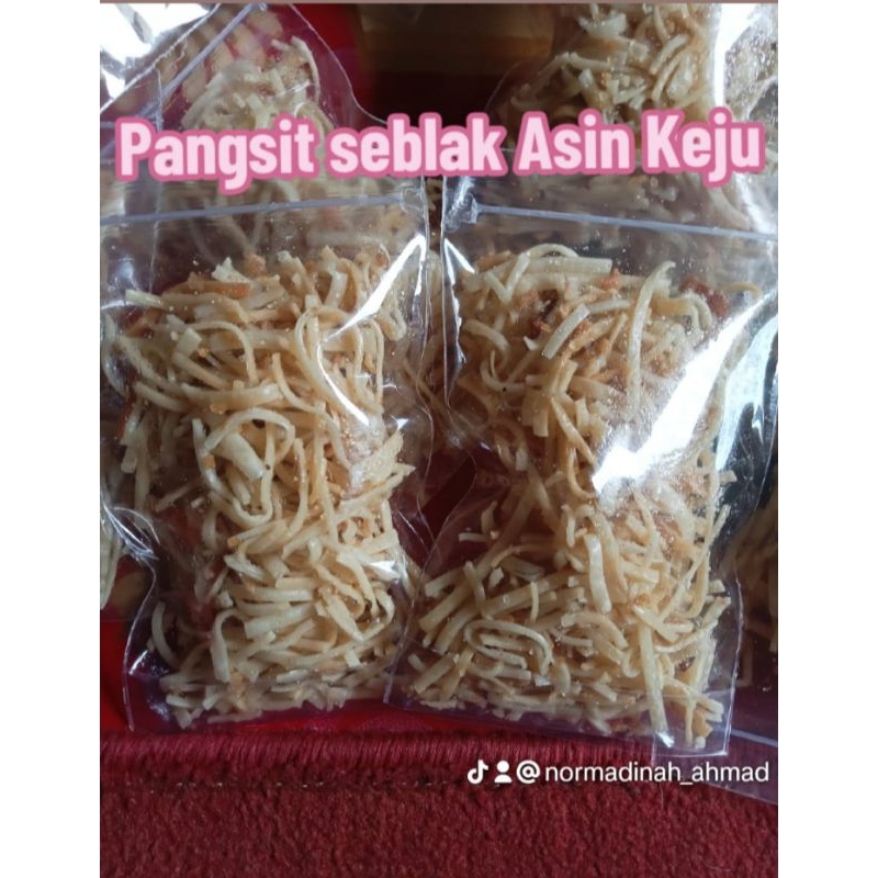 

Pangsit seblak asin keju 7k