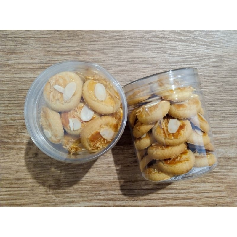 

Almond Cheese Cookie