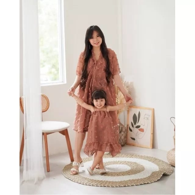 JENNIE RUBIAH KIDS COUPLE MOM DRESS ANAK