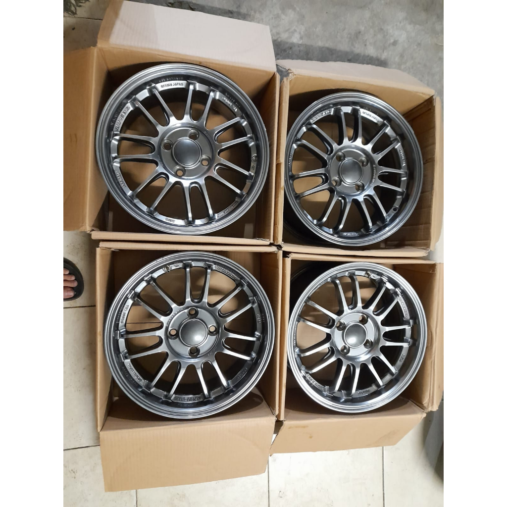 Velg Mobil Bekas Ring 15 Lubang 4 RE30 R15X6,5 4X100 ET40