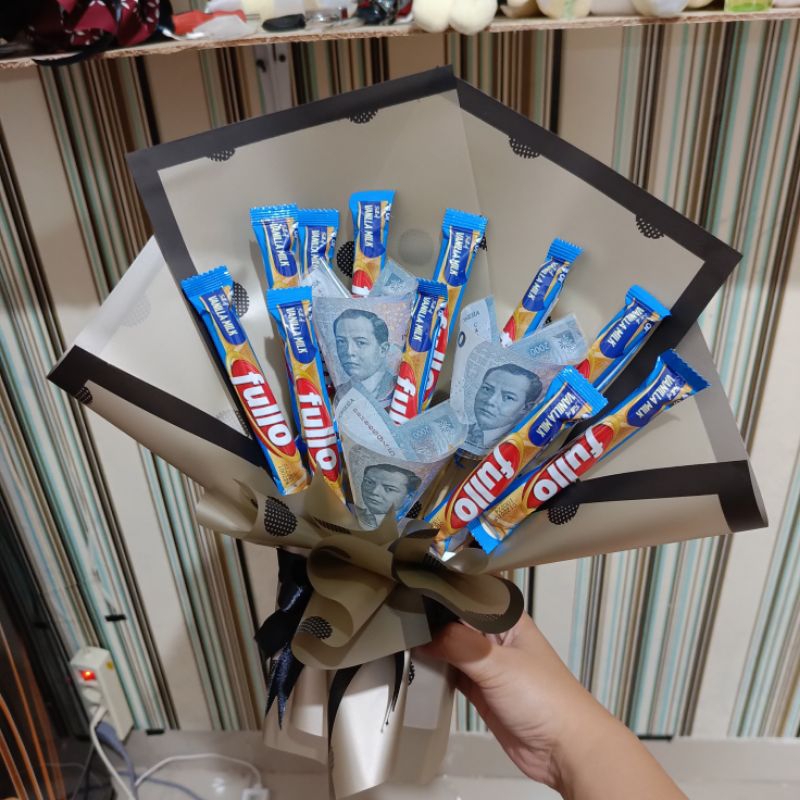 

BUKET WISUDA SNACK MURAH