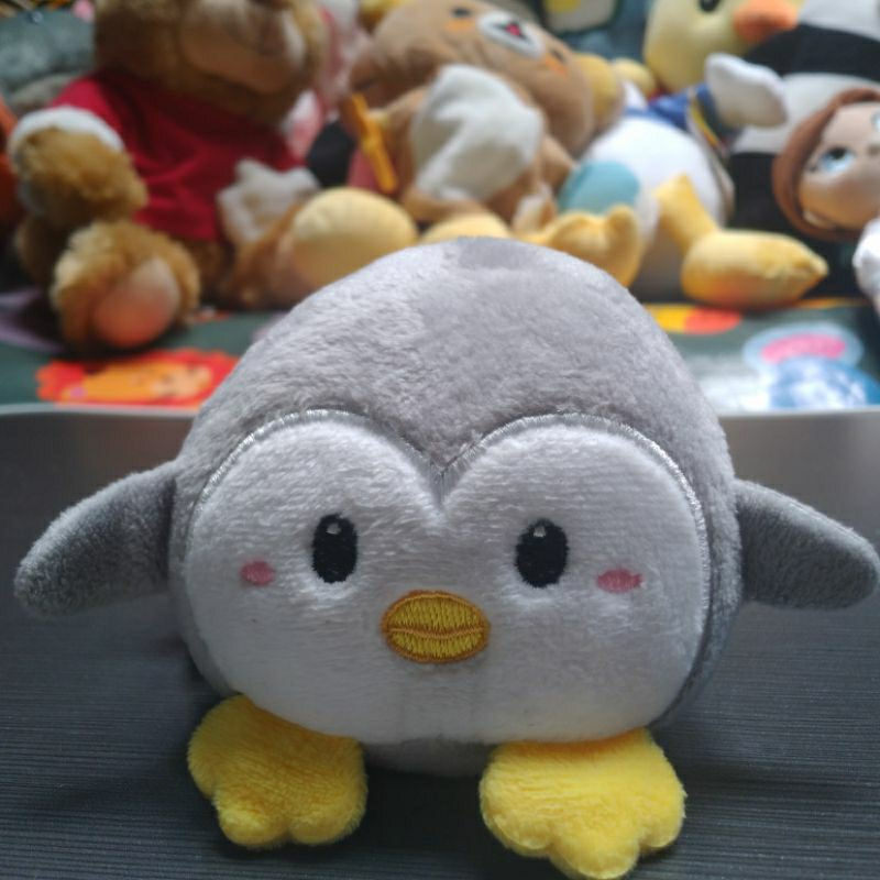 Boneka pinguin miniso kecil