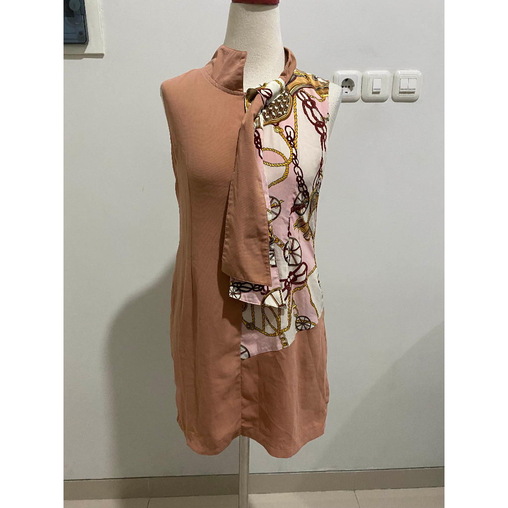 DRESS LADY MOON RIVER SINGAPORE L ASLI ORIGINAL PAKAIAN WANITA SPAN PRAMUGARI GUAVA CREAM MINI DRESS