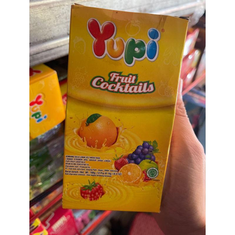 

Yupi Fruit Cocktails isi 12 bungkus