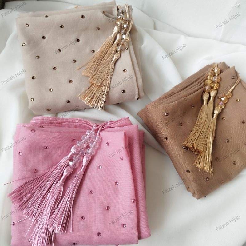 Jilbab Segiempat Paris Voal Swarovski Senada