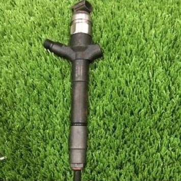 nozel / ijektor pajero sport/dakar