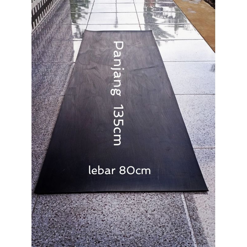 Karpet Karet Penahan Lumpur untuk Truk Ukuran 135cm×80cm