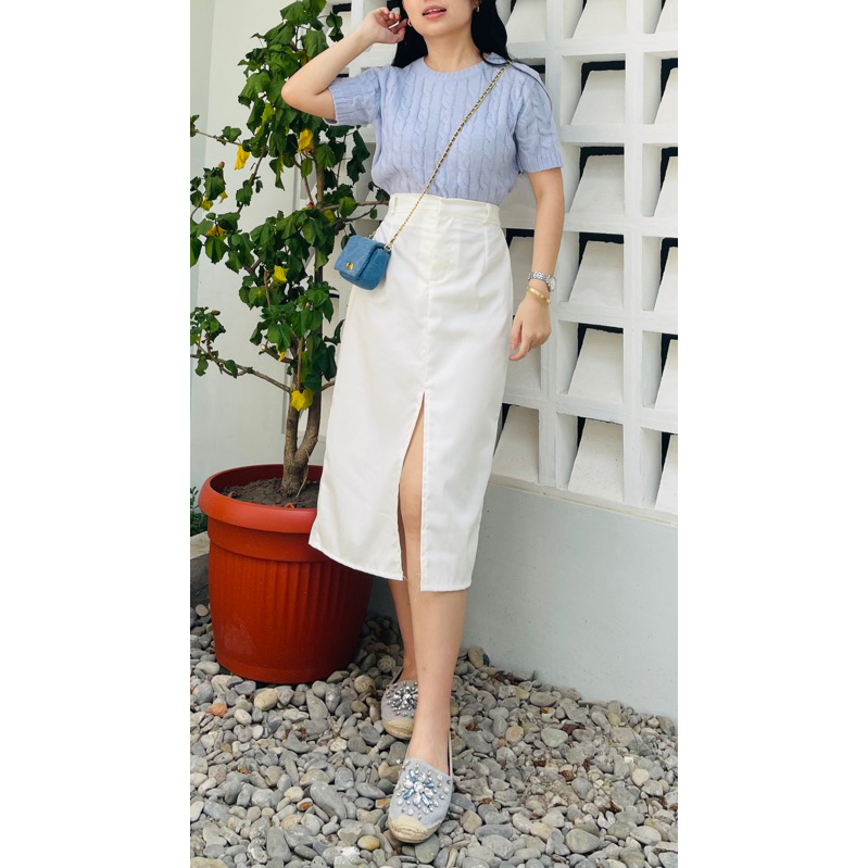 Becca Midi Skirt / Skirt Midi / Skirt Slit Depan / Midi Skirt / Rok Slit / Rok Korea / Rok Wanita