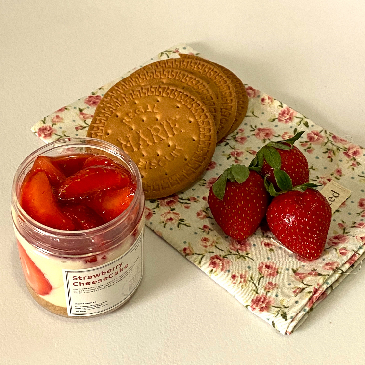 

[DessertSpoon] Strawberry Cheesecake (100ml)