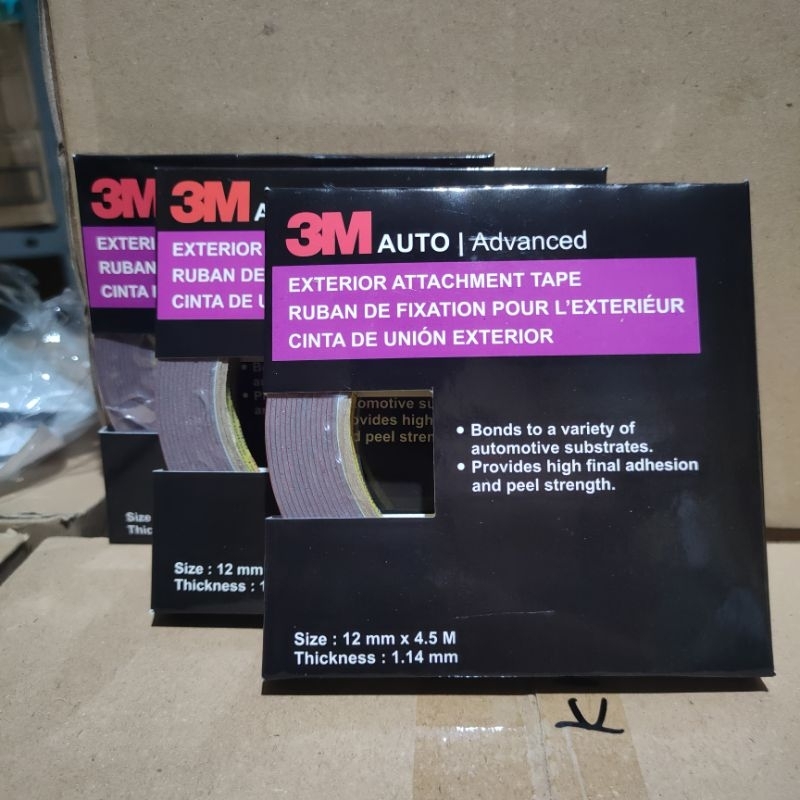 

Double tape 3M otomotif perekat super kuat dan lengket 12mm x 4.5m