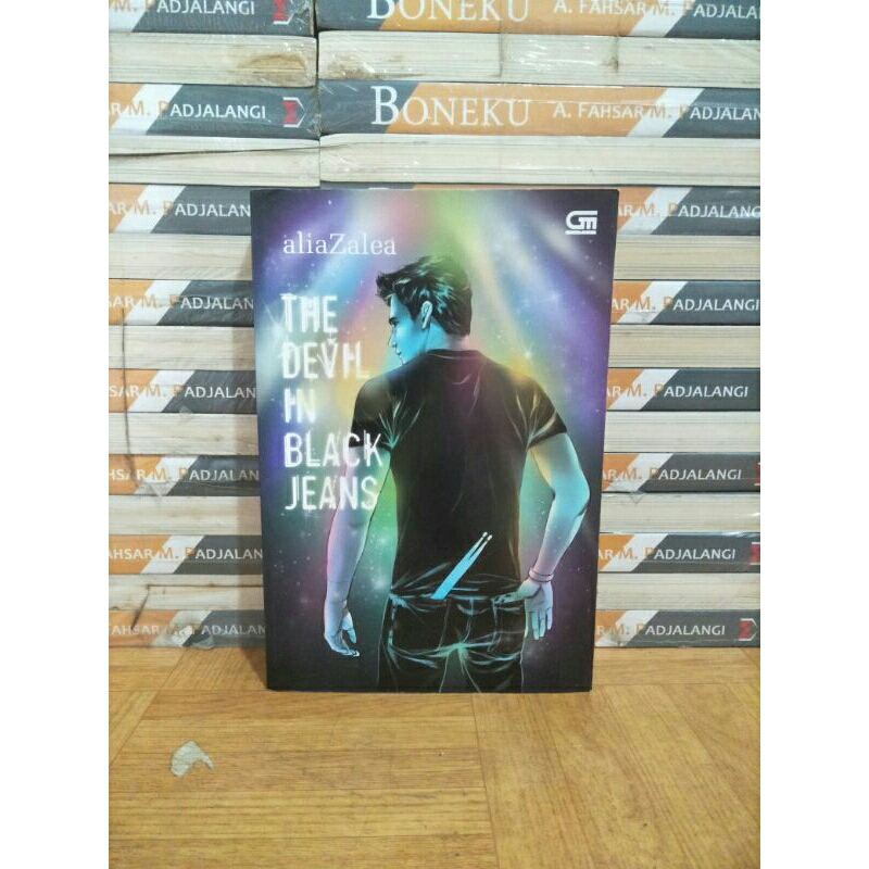 BUKU ORI - THE DEVIL IN BLACK JEANS