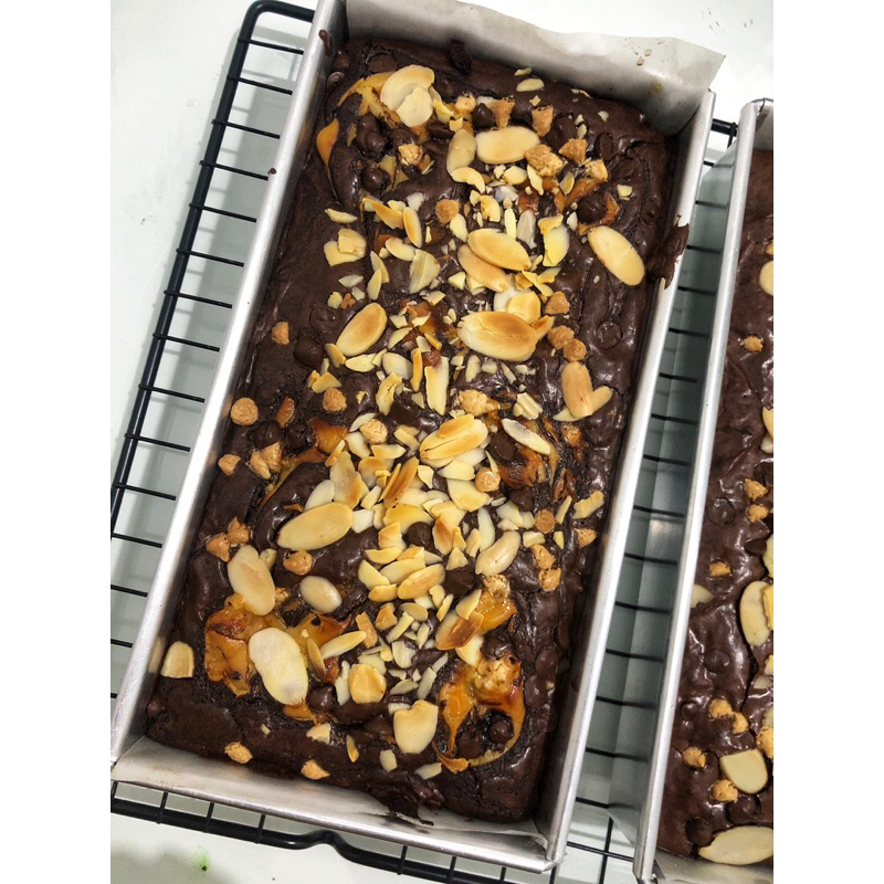 

CHEESE FUGDY BROWNIES