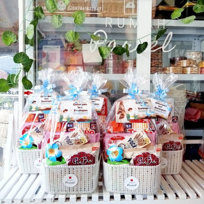 

Parcel Galungan [Paket Ayu]