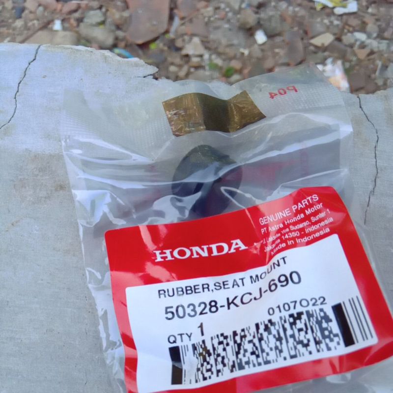 karet dudukan jok depan rubber seat mount honda tiger 2000 lama lawas revo ori