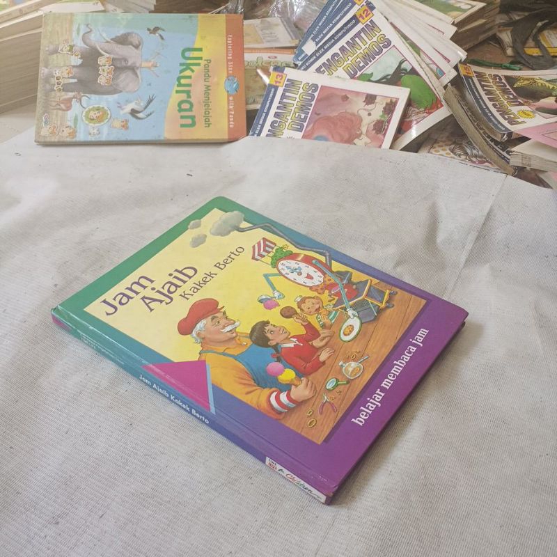 JAM AJAIB KAKEK BERTO BELAJAR MEMBACA JAM
