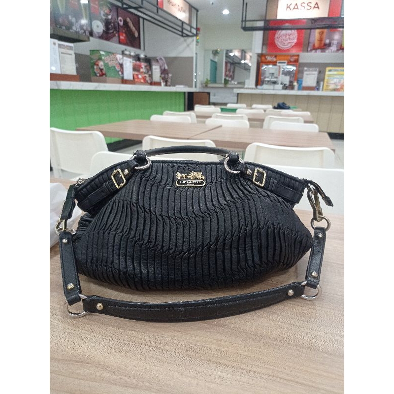 preloved tas coach madison black