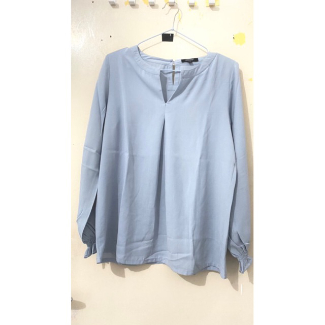 Preloved Blouse Baby Blue - Hardware Size S