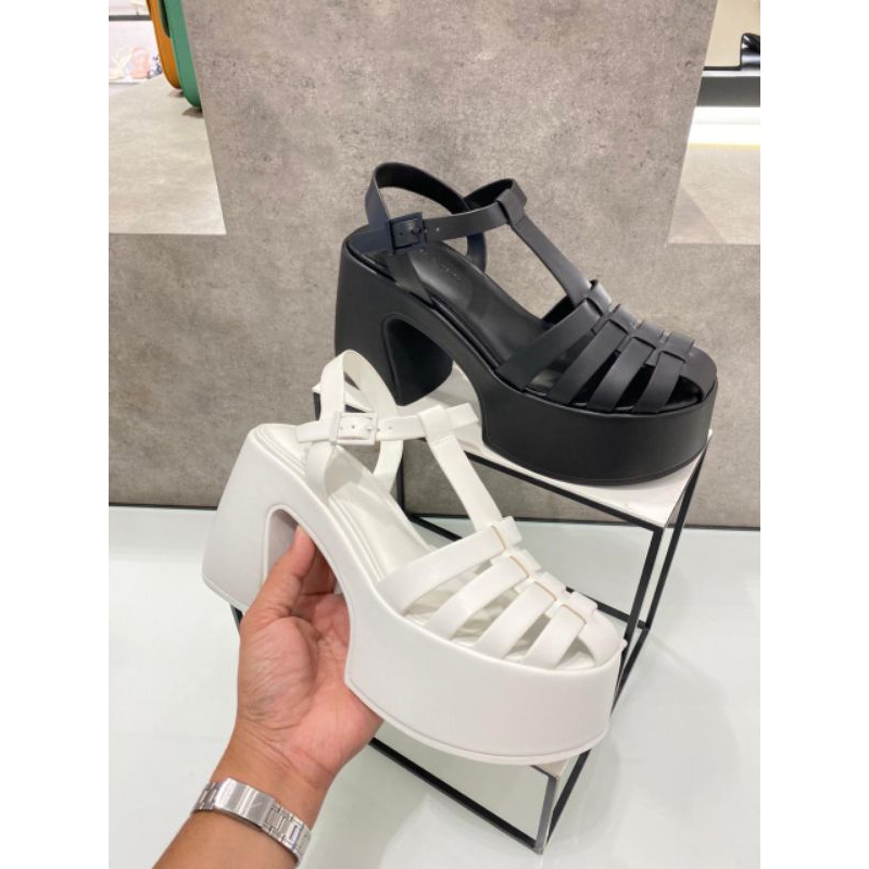 Sepatu Sandal Tali Wanita Charles & Keith Original Stode