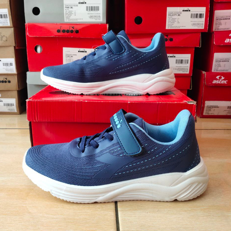 Sepatu anak diadora/ Sepatu anak original / Sepatu anak murah original