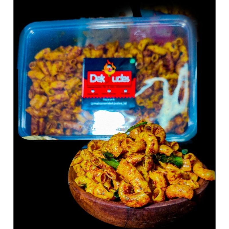 

makaroni pedas daun jeruk kemasan 500 gram