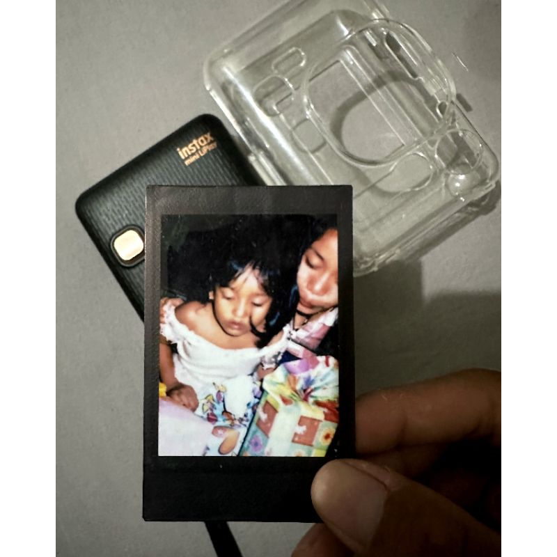 Kamera Polaroid Fujifilm Instax Mini Liplay Hitam