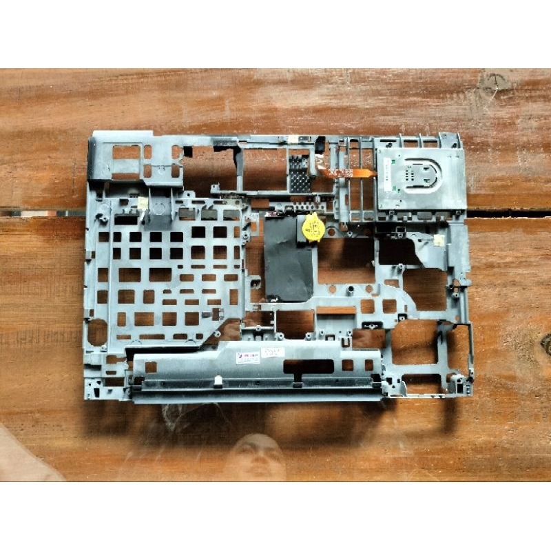 casing tulangan lenovo thinkpad t410