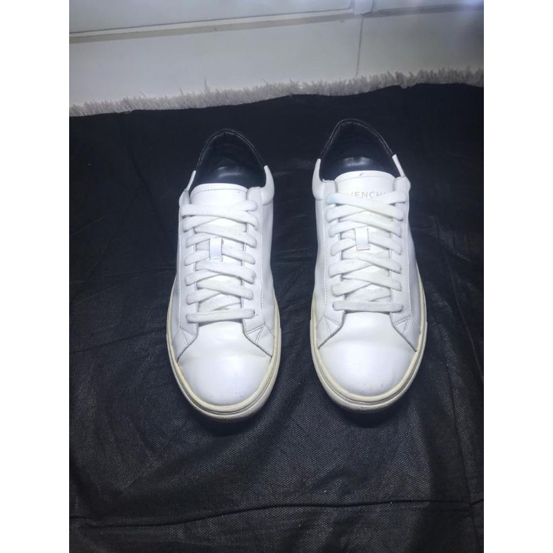 sepatu Givenchy Paris