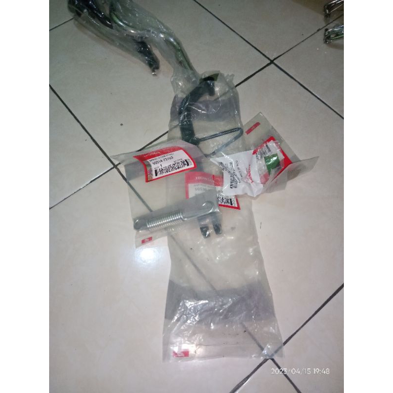 standar samping satu set astrea grand original AHM Honda