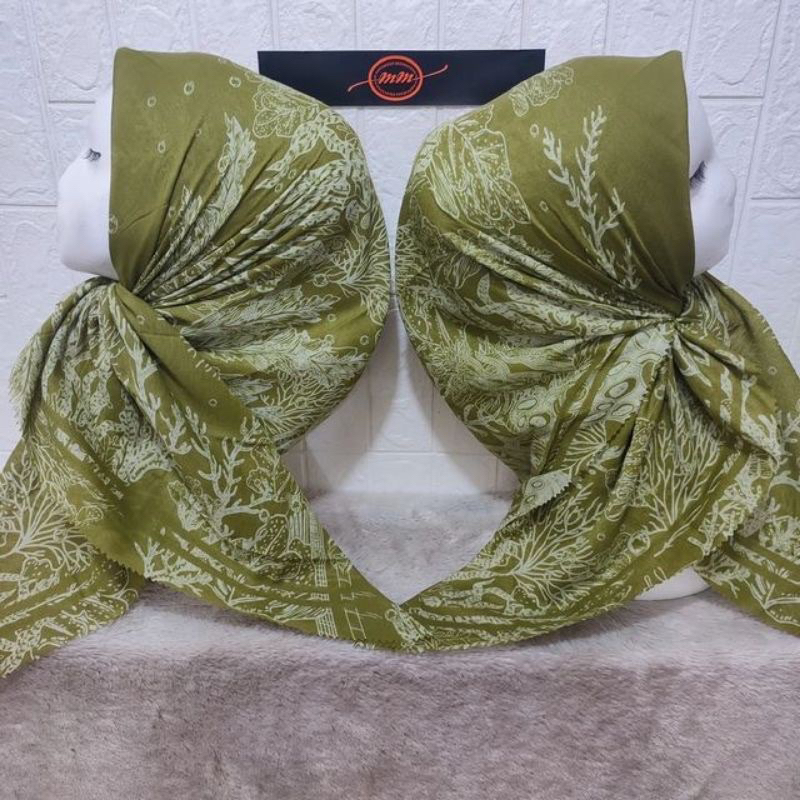 Hijab Segi Empat Voal Motif Akar Warna Olive Jilbab Terbaru