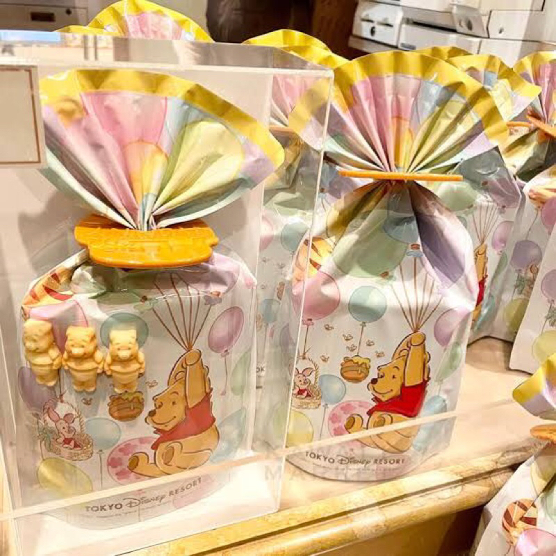 

Tokyo Disney Resort snack winnie the pooh cookies snack TDR snack disneyland snack jepang