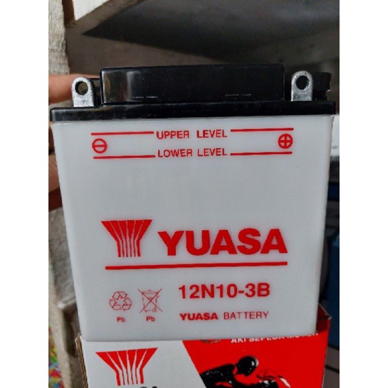 AKI BASAH BATERAI YUASA ORIGINAL EXCEL VESPA 12N10-3B