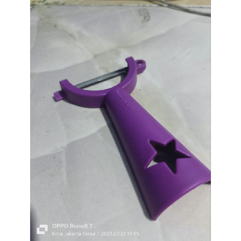 peeler Tupperware