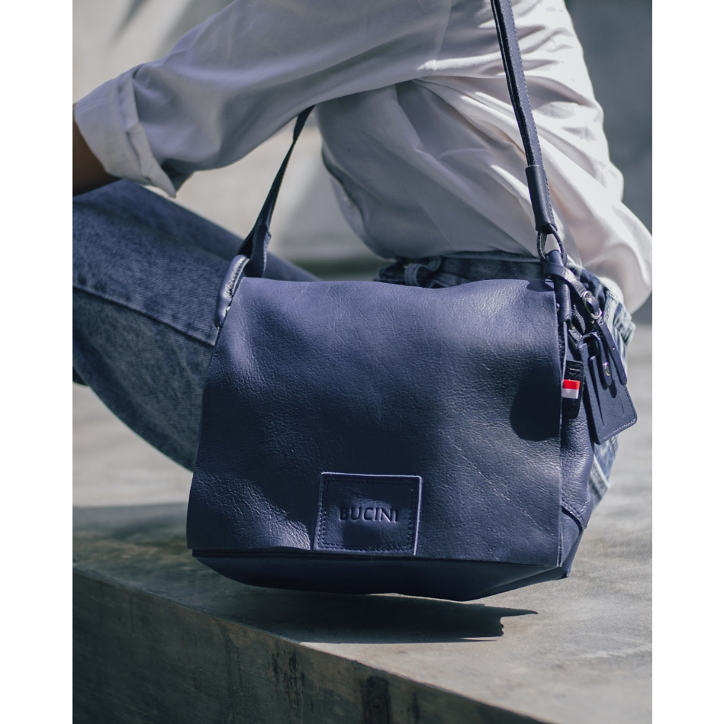 Leather Sling Bag I Tas Selempang Kulit Wanita BUCINI Tiko