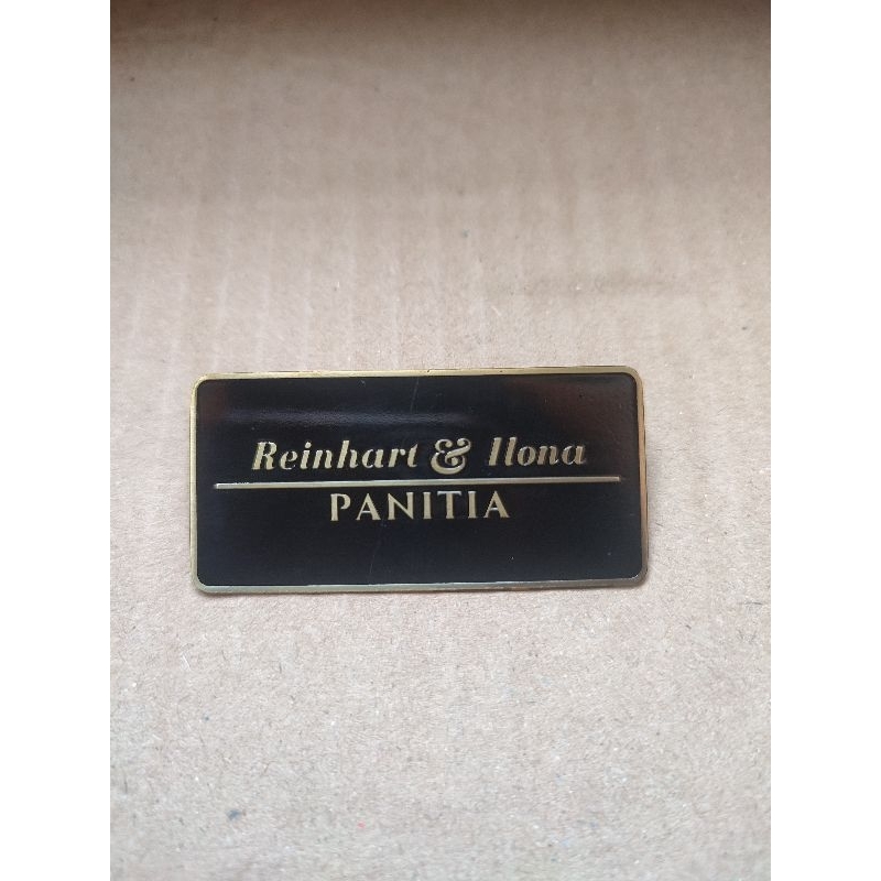 

nama dada magnet pin nama dada