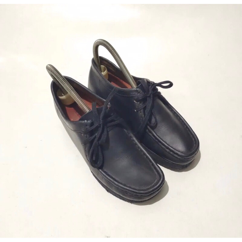 CLARKS WALLABEES FULL BLACK