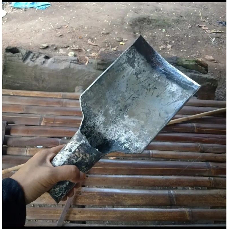 TEMBILANG/LINGGIS BRONGSONG UKURAN JUMBO BUAT TANAH