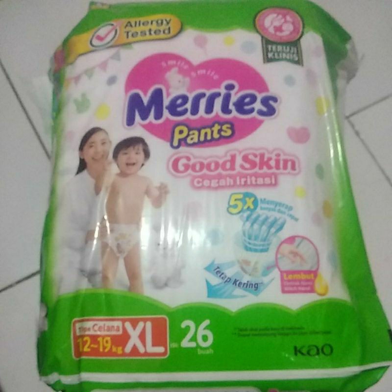 Pampers merries XL